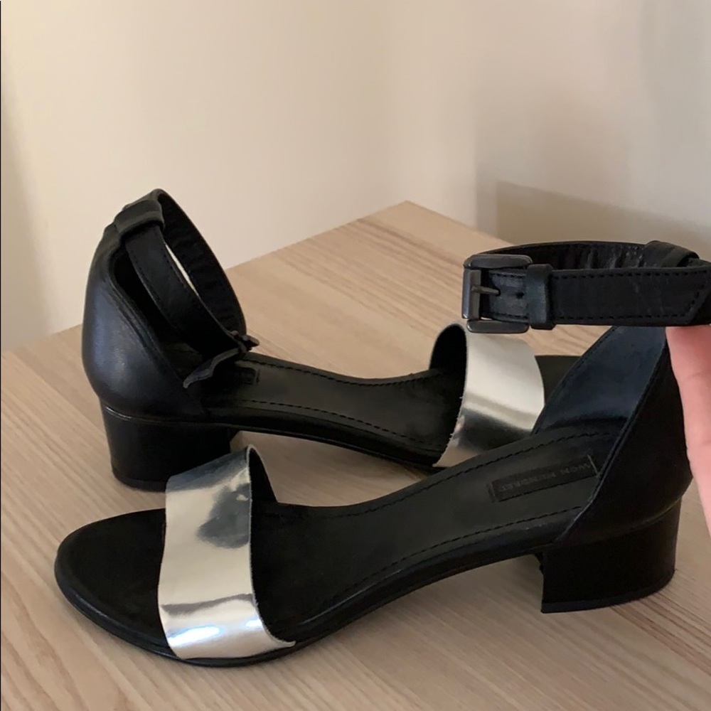 Won Hundred Super cute low heels/sandals!!!!